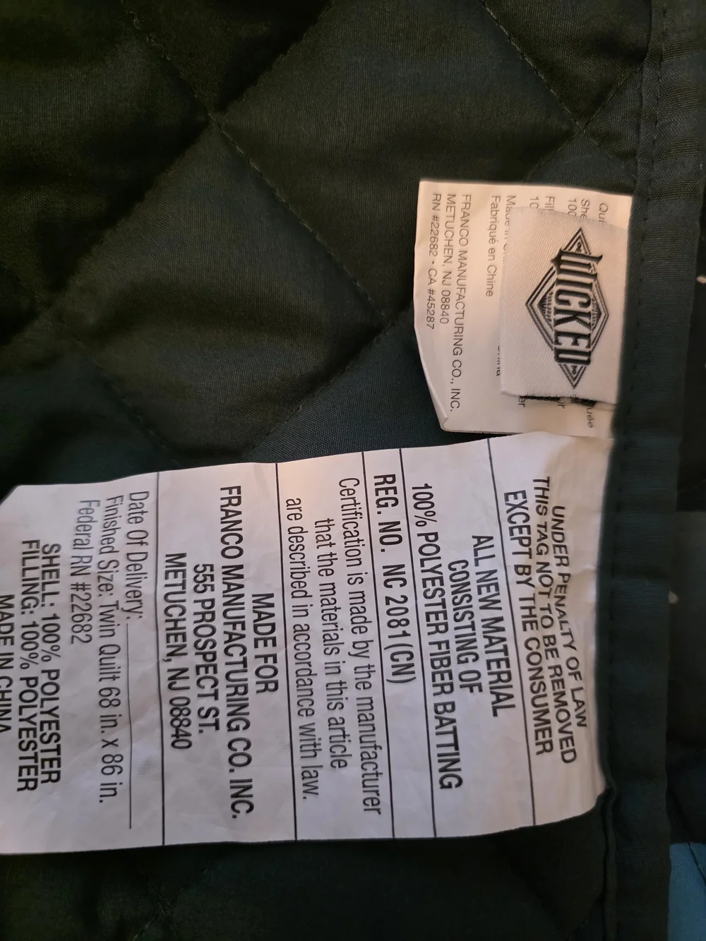 Universal Wicked Twin Reverse Quilt